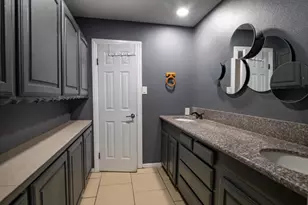 605 Blue Lake Dr, Fort Worth, TX 76103 - Photo 26