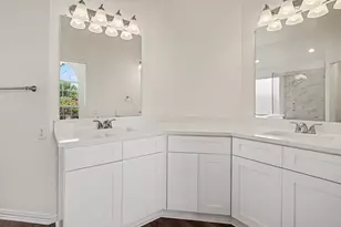 1125 Highland Station Dr, Saginaw, TX 76131 - Photo 10