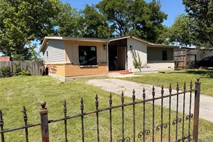 2305 Lockhart Ave, Dallas, TX 75228 - Photo 4