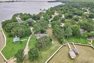 103 Island Beach Rd, Gun Barrel City, TX 75156 - Photo 32