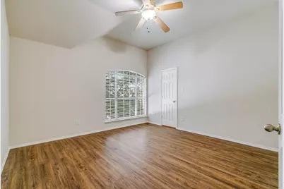 11570 Beeville Drive, Frisco, TX 75035 - Photo 32