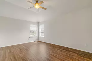 11570 Beeville Dr, Frisco, TX 75035 - Photo 38