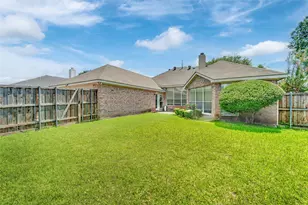 3206 Pecan Meadow Dr, Garland, TX 75040 - Photo 32