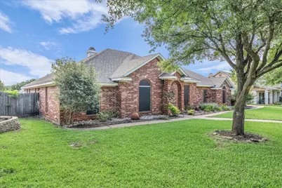 1304 Darbyton Drive, Hewitt, TX 76643 - Photo 2