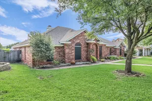 1304 Darbyton Dr, Hewitt, TX 76643 - Photo 2