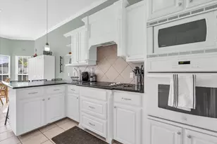 1304 Darbyton Dr, Hewitt, TX 76643 - Photo 10