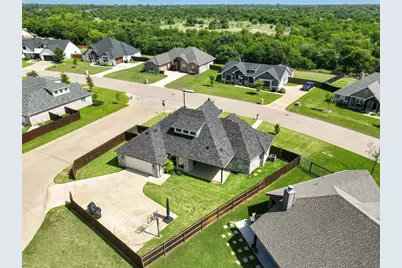 1520 Bent Creek Drive, Cleburne, TX 76033 - Photo 22