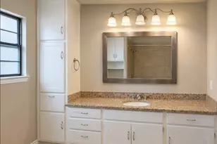 133 Springhill Dr, Hurst, TX 76054 - Photo 14