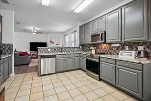 1141 Timberlake Ln, Lewisville, TX 75067 - Photo 6