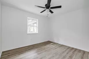 909 Kelley Dr, Everman, TX 76140 - Photo 20