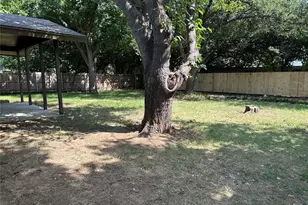 909 Kelley Dr, Everman, TX 76140 - Photo 28