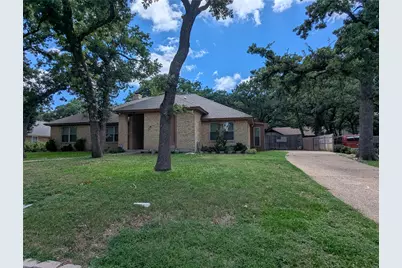 1816 Crooked Lane, Fort Worth, TX 76112 - Photo 2