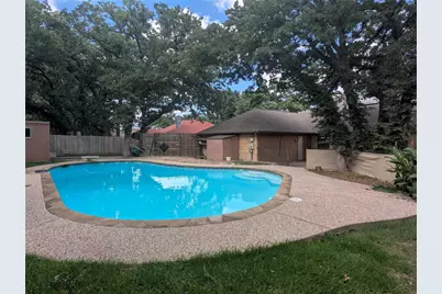 1816 Crooked Lane, Fort Worth, TX 76112 - Photo 36