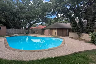 1816 Crooked Ln, Fort Worth, TX 76112 - Photo 36