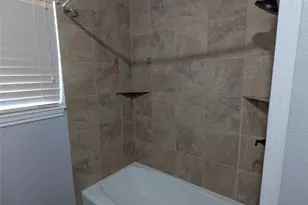 1816 Crooked Ln, Fort Worth, TX 76112 - Photo 26