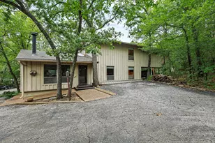 275 Lakecrest Dr, Pottsboro, TX 75076 - Photo 1