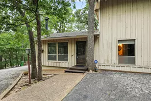 275 Lakecrest Dr, Pottsboro, TX 75076 - Photo 2