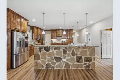 1032 Justin Drive, Springtown, TX 76082 - Photo 6