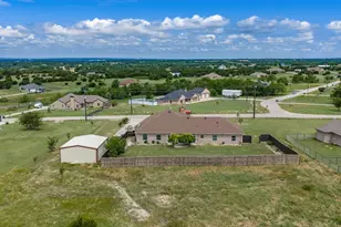 1032 Justin Dr, Springtown, TX 76082 - Photo 34
