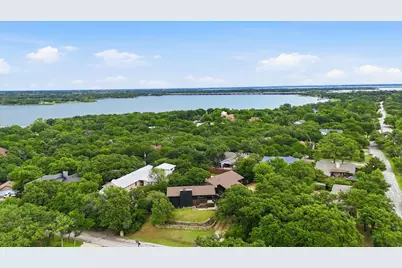 104 Highland Lake Drive, Highland Village, TX 75077 - Photo 2