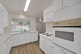 502 Pine Bluff Dr, Lewisville, TX 75067 - Photo 16