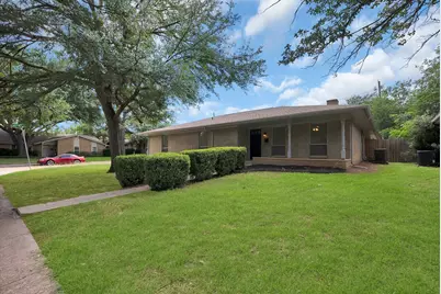 502 Pinebluff Drive, Lewisville, TX 75067 - Photo 2