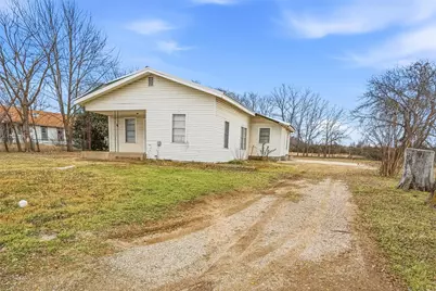 1412 Chase Avenue, Cleburne, TX 76031 - Photo 22
