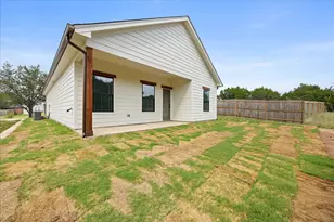 2603 Creekview Dr, Granbury, TX 76048 - Photo 32