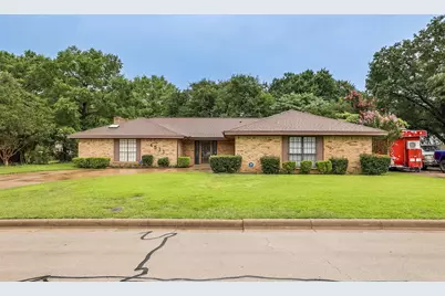 4533 Cinnamon Hill Drive, Fort Worth, TX 76133 - Photo 2