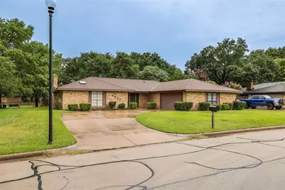 4533 Cinnamon Hill Drive, Fort Worth, TX 76133 - Photo 6