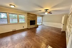 1926 Laurelwood Dr, Denton, TX 76209 - Photo 6