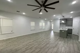 917 E Maddox Ave, Fort Worth, TX 76104 - Photo 6