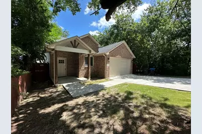 917 E Maddox Avenue, Fort Worth, TX 76104 - Photo 2