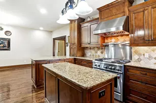 2412 Emerald Cir, Southlake, TX 76092 - Photo 12