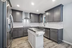 4905 Emerald Lake Dr, Fort Worth, TX 76103 - Photo 10