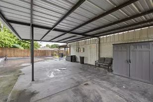4905 Emerald Lake Dr, Fort Worth, TX 76103 - Photo 32