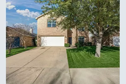3833 Cedar Falls Drive, Fort Worth, TX 76244 - Photo 1