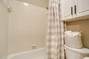 3925 Glenwyck Dr, North Richland Hills, TX 76180 - Photo 36