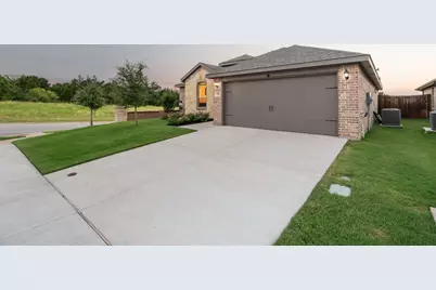 752 Ruellia Street, Weatherford, TX 76086 - Photo 32