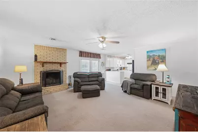 912 W Elizabeth Drive, Robinson, TX 76706 - Photo 2
