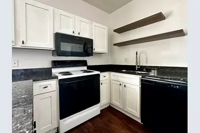 512 Daughtrey Avenue #B104, Waco, TX 76706 - Photo 8