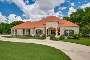 1549 Brook Ln, Celina, TX 75009 - Photo 2