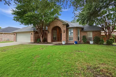 1109 Brook Arbor Drive, Mansfield, TX 76063 - Photo 2