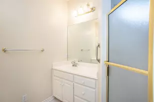 226 Gordon St, Gainesville, TX 76240 - Photo 20