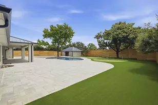 10254 Epping Ln, Dallas, TX 75229 - Photo 24
