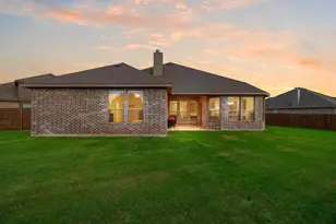 1802 Golden Mdw Ct, Cleburne, TX 76033 - Photo 30