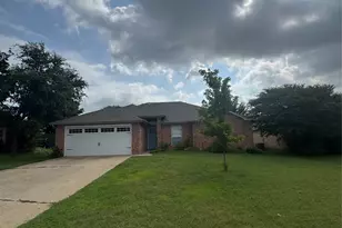 1610 Ocean Dr, Mansfield, TX 76063 - Photo 2