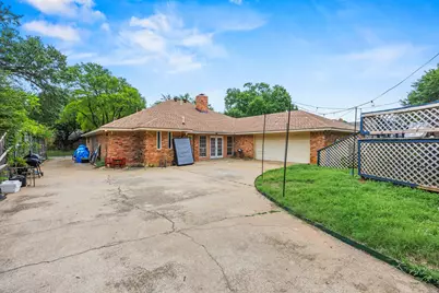 1810 Waterwood Drive, Arlington, TX 76012 - Photo 24