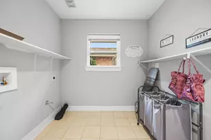 1810 Waterwood Dr, Arlington, TX 76012 - Photo 22