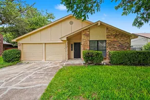 1405 Trammell Dr, Benbrook, TX 76126 - Photo 1